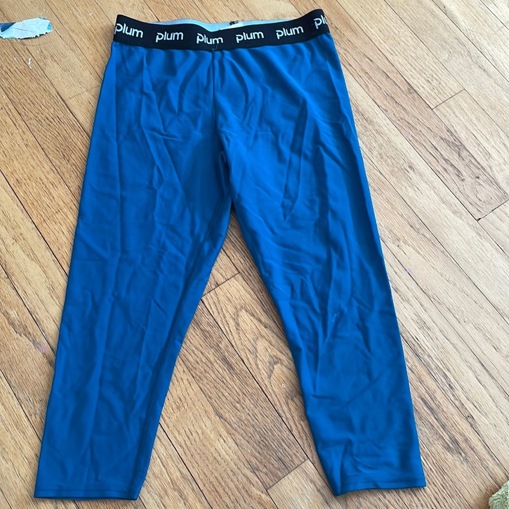 Plum athletic leggings